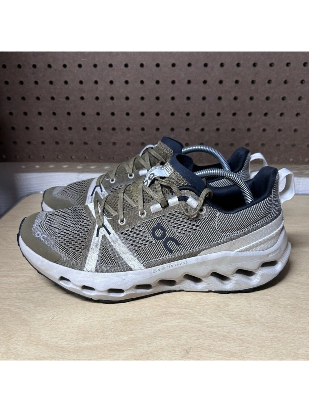 On Cloudsurfer Green Brown Mens Sneakers Shoes Size 11 No Insoles